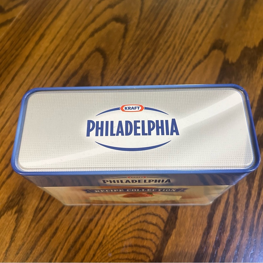 Philadelphia Recipe Collection Tin - Picture 3 of 6